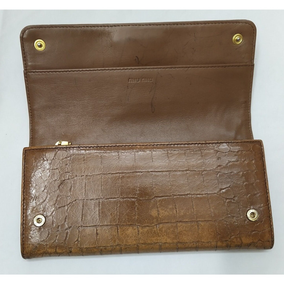 Miu Miu Brown Leather Crocodile Embossed Credit Card Bifold Wallet - Picture 9 of 16